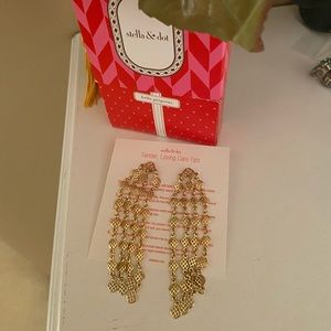 Stella and Dot Devon chandelier earrings